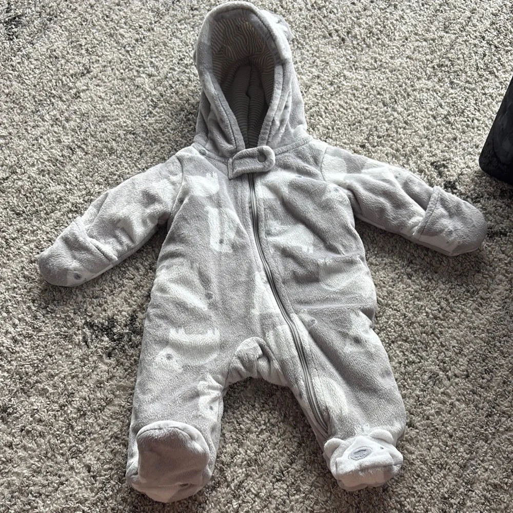 Carter's Gray Footies One Piece with mittens and hood bear design CUTE AND SOFT!